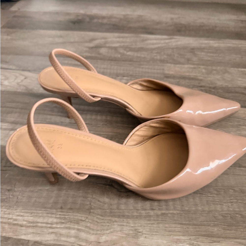 H&M Blush Patent Pointed-Toe Slingback Heels - Picture 2 of 3